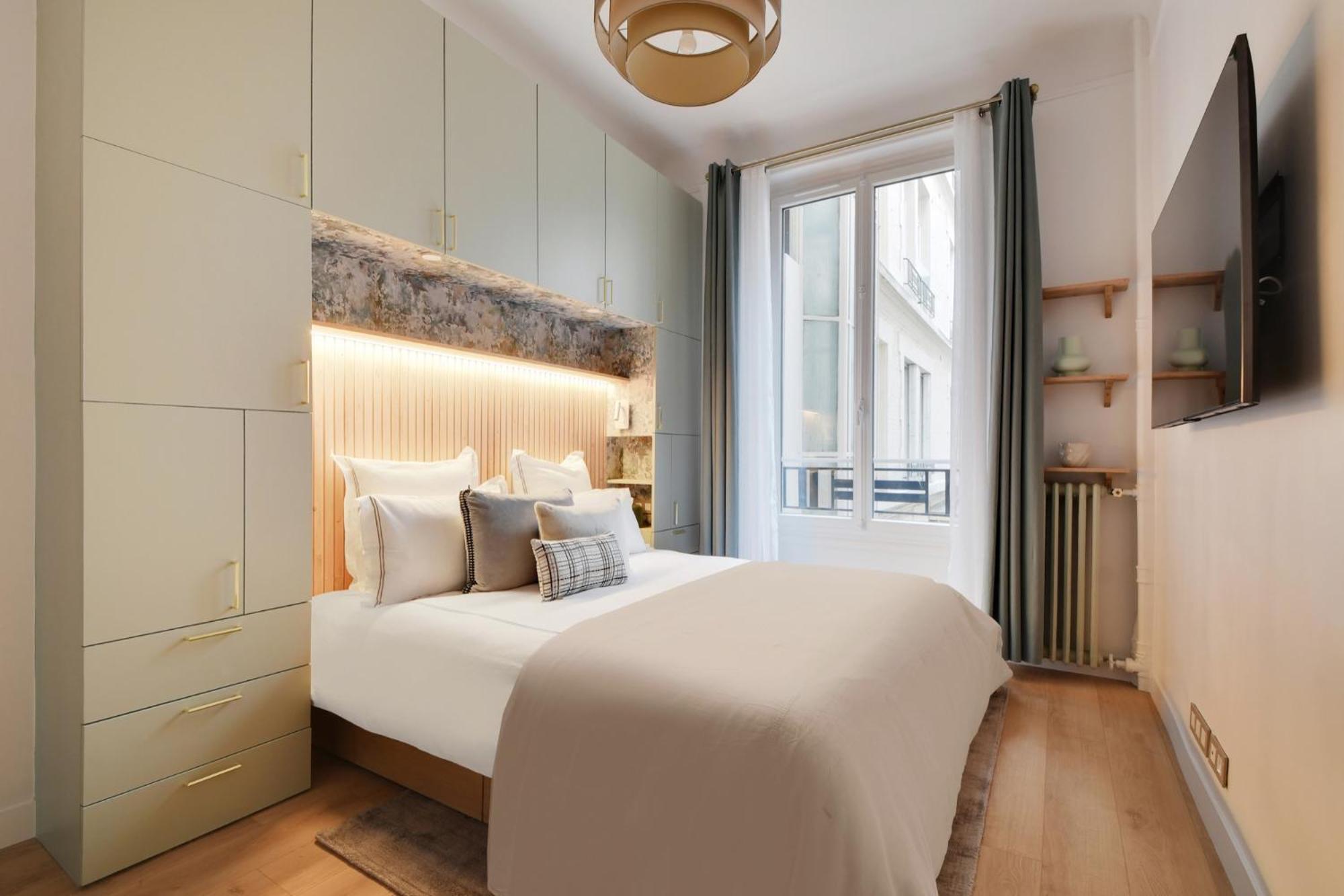 Saint Honore Apartment