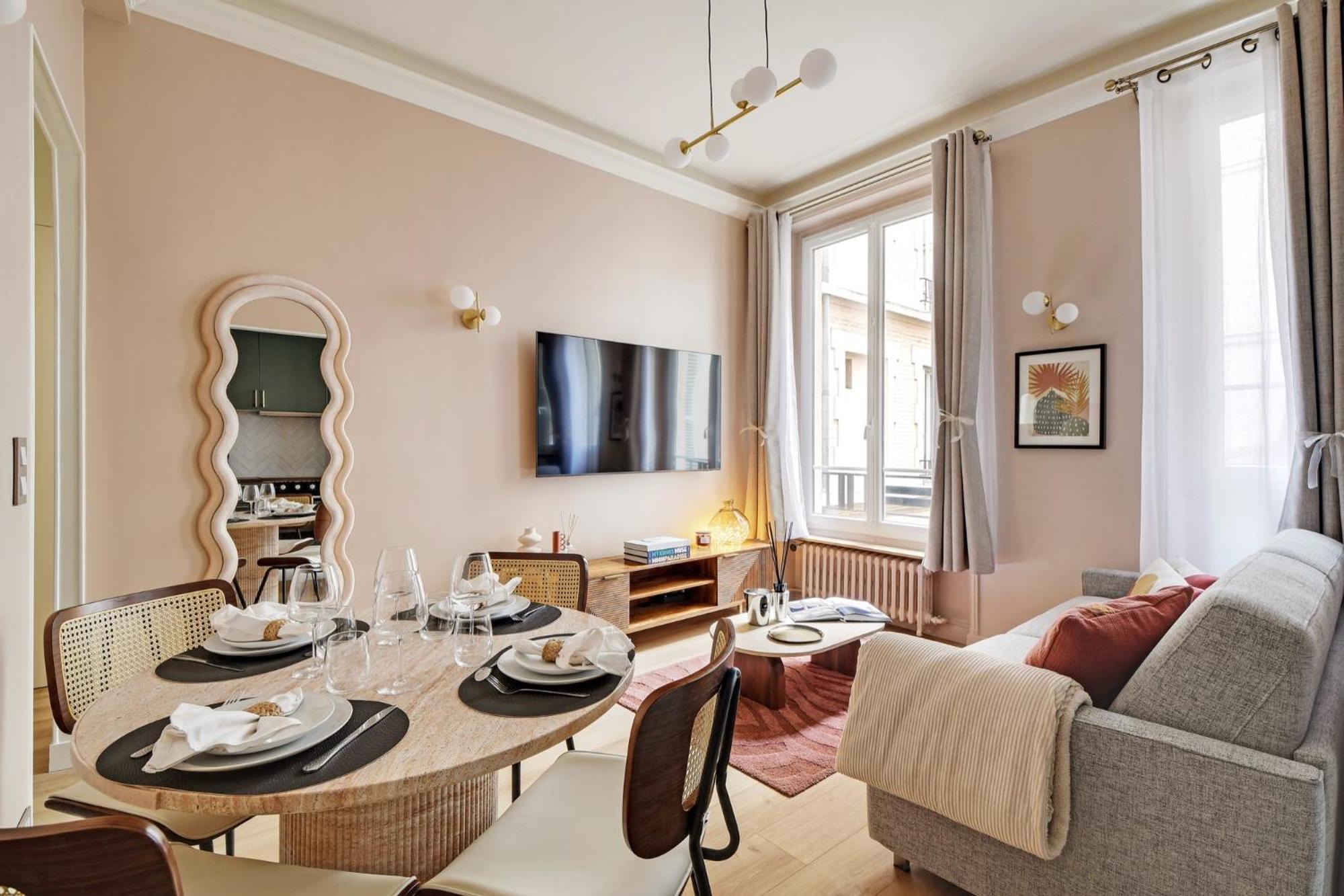 Saint Honore Apartment